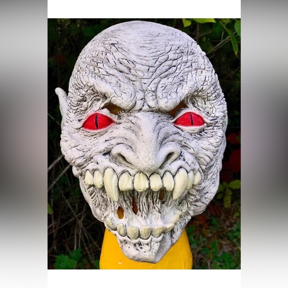 Vintage 1996 Red Eyed Nosferatu Vampire Zombie Demon Rubber Adult Size Mask - Picture 6 of 10
